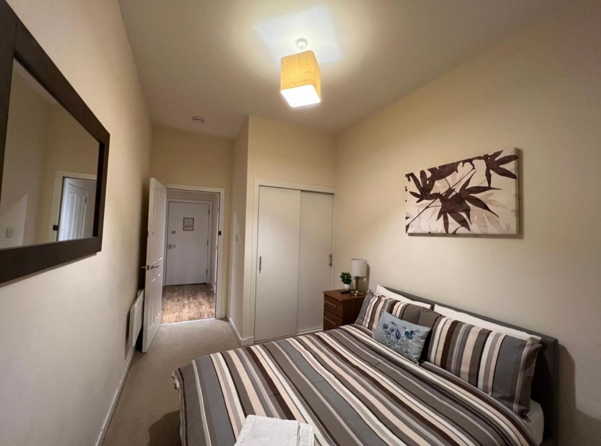 Aberdeen Stay Central 2-Bedrooms Apt-No Party Exteriör bild