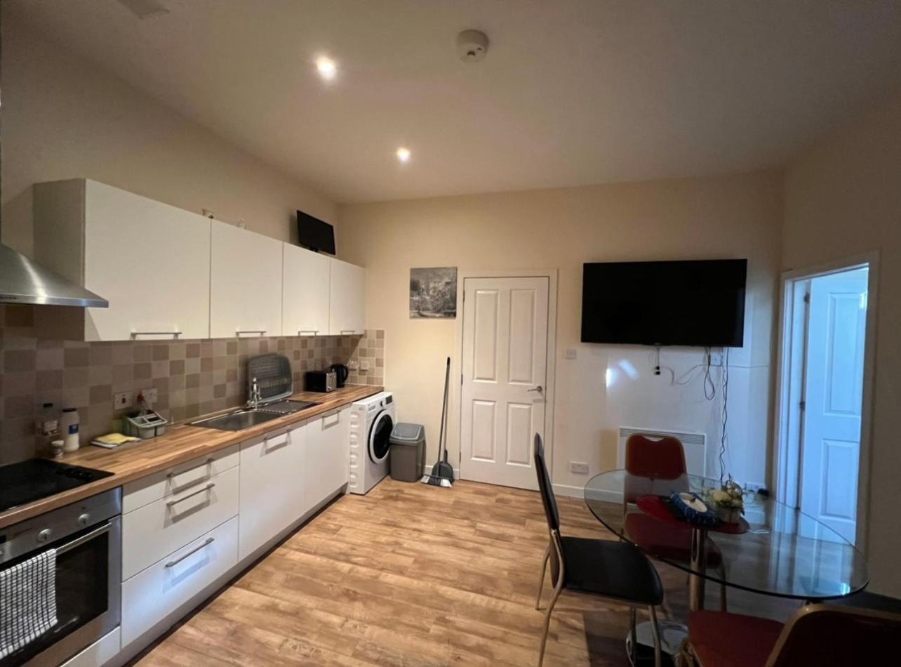 Aberdeen Stay Central 2-Bedrooms Apt-No Party Exteriör bild